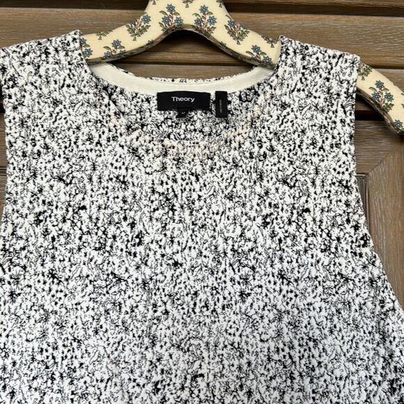 Theory Colisha Lustrate Sleeveless Peplum Stretch Top medium - Picture 6 of 11